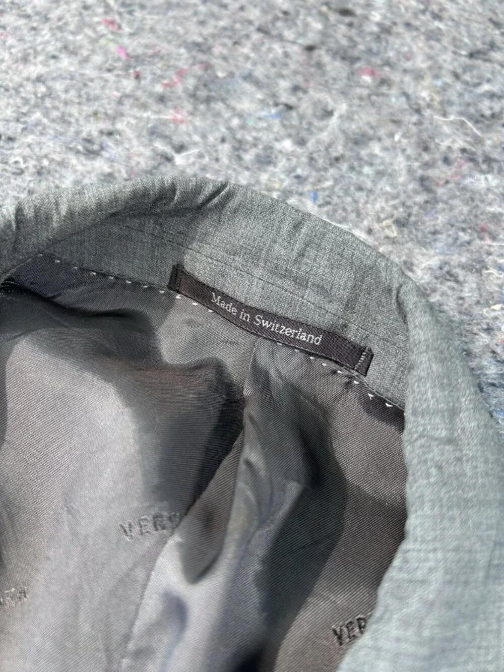 Versace Men’s Gray Wool Blazer Sport Coat Size 50R / US 40R Made In Switzerland